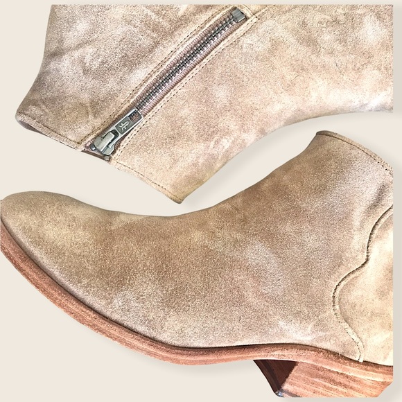 Frye Carson Piping Beige Suede Leather Low Heel Classic Minimalist Ankle Booties - Picture 11 of 16